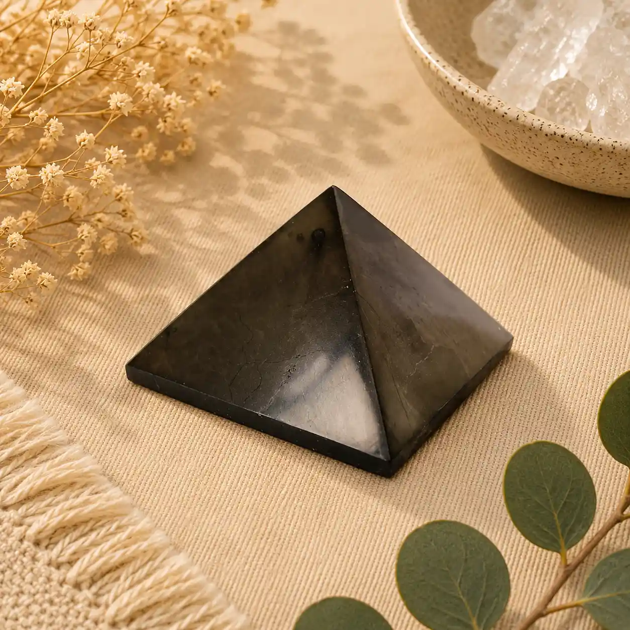 Shungite Pyramid 3cm – Natural Protection & Grounding Crystal