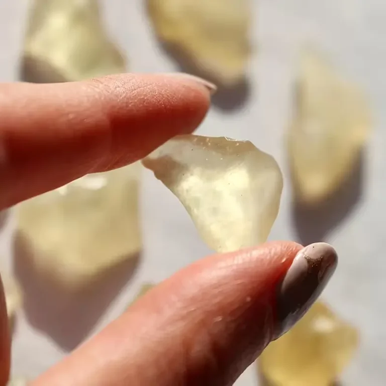 Libyan-Desert-Glass-Raw-Stone-Pendant-LEMRA